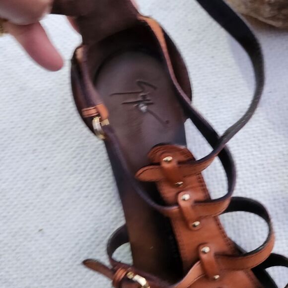 Giuseppe Zanotti brown short gladiator style sandals - Picture 2 of 8